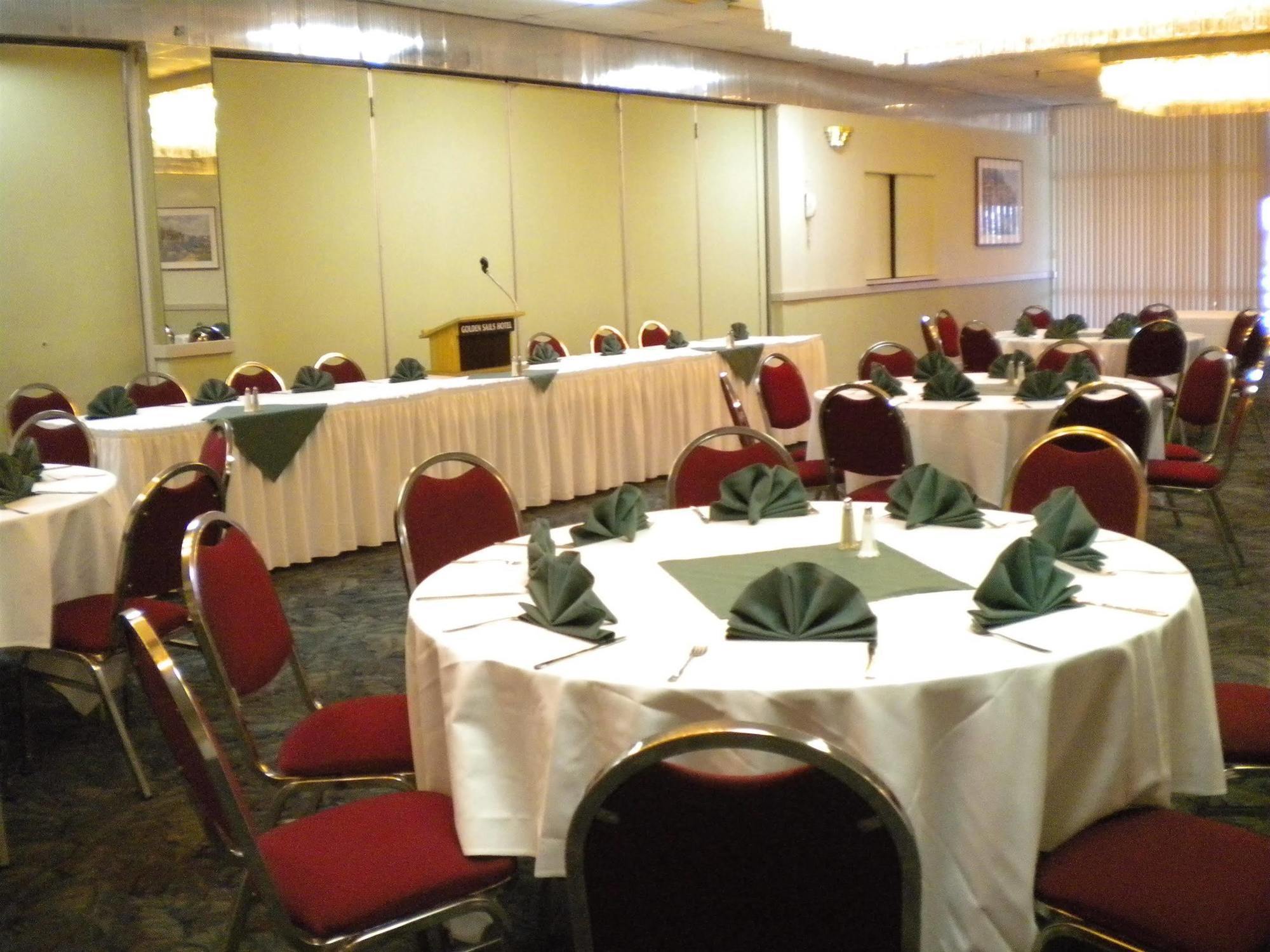Golden Sails Hotel Long Beach Restaurant photo